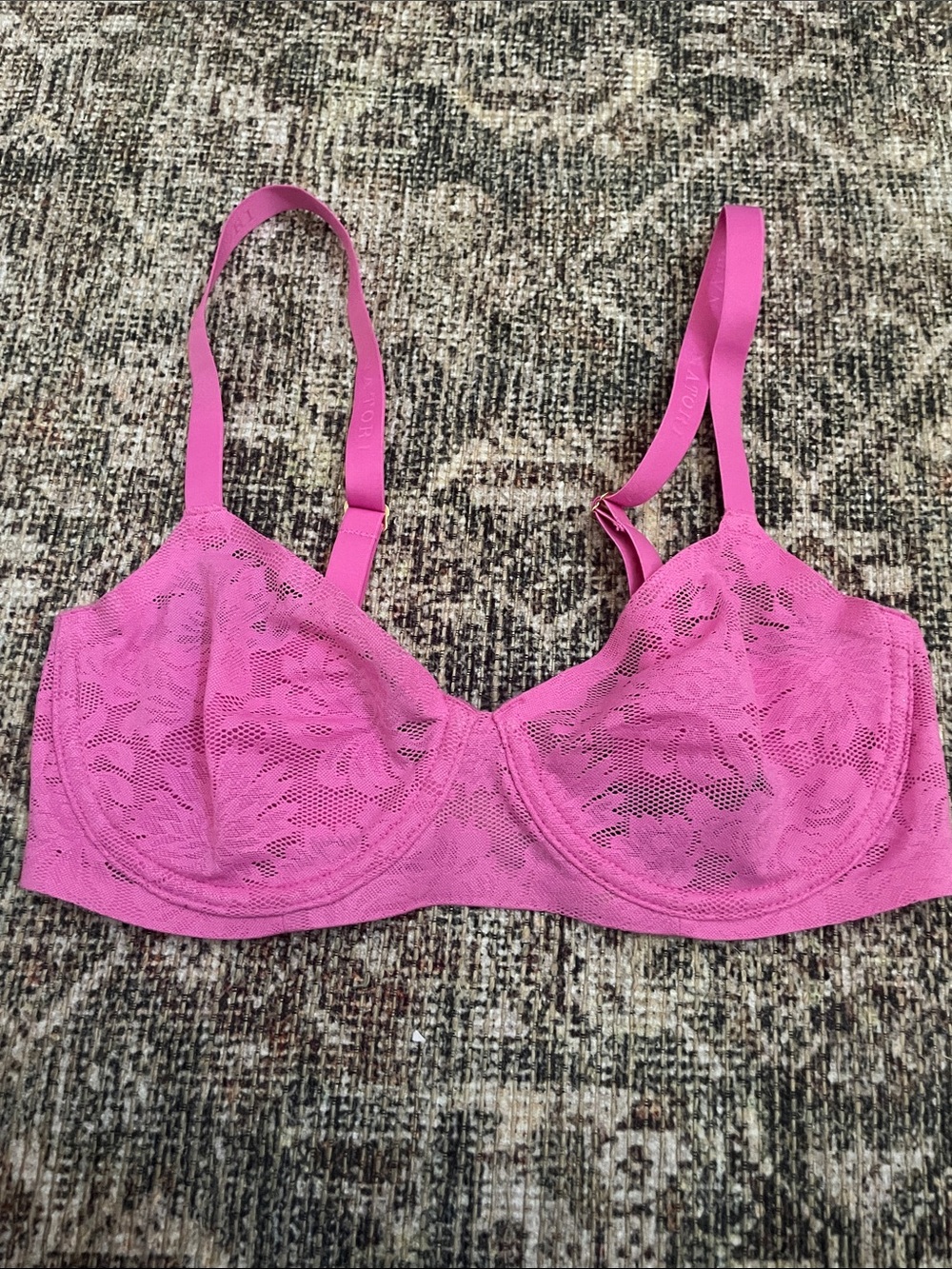 NWOT NATORI Levitate Unlined Bra In Pink - Picture 3 of 5
